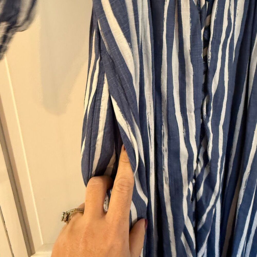 By Anthropologie striped sweetheart smocked midi dress size small - Picture 7 of 13